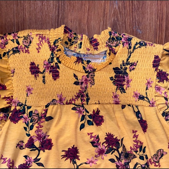 Floral yellow blouse - Picture 2 of 5